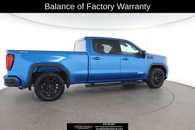 Used 2023 Blue GMC Elevation image 21