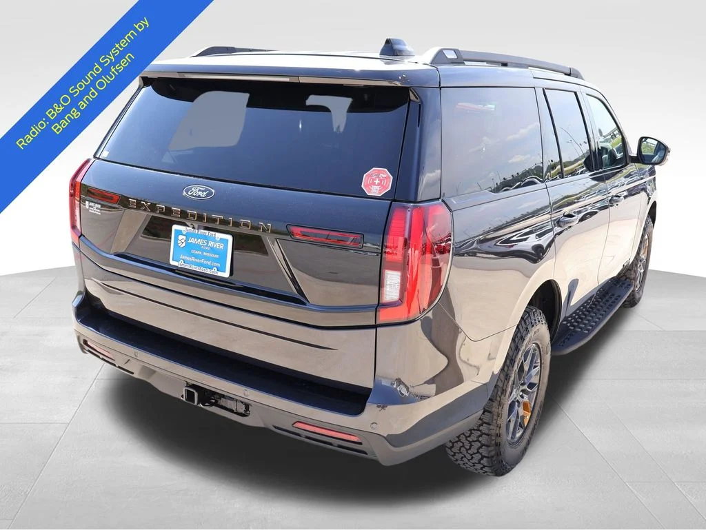 New 2026 Dark Matter Gray Metallic Ford Tremor® image 6