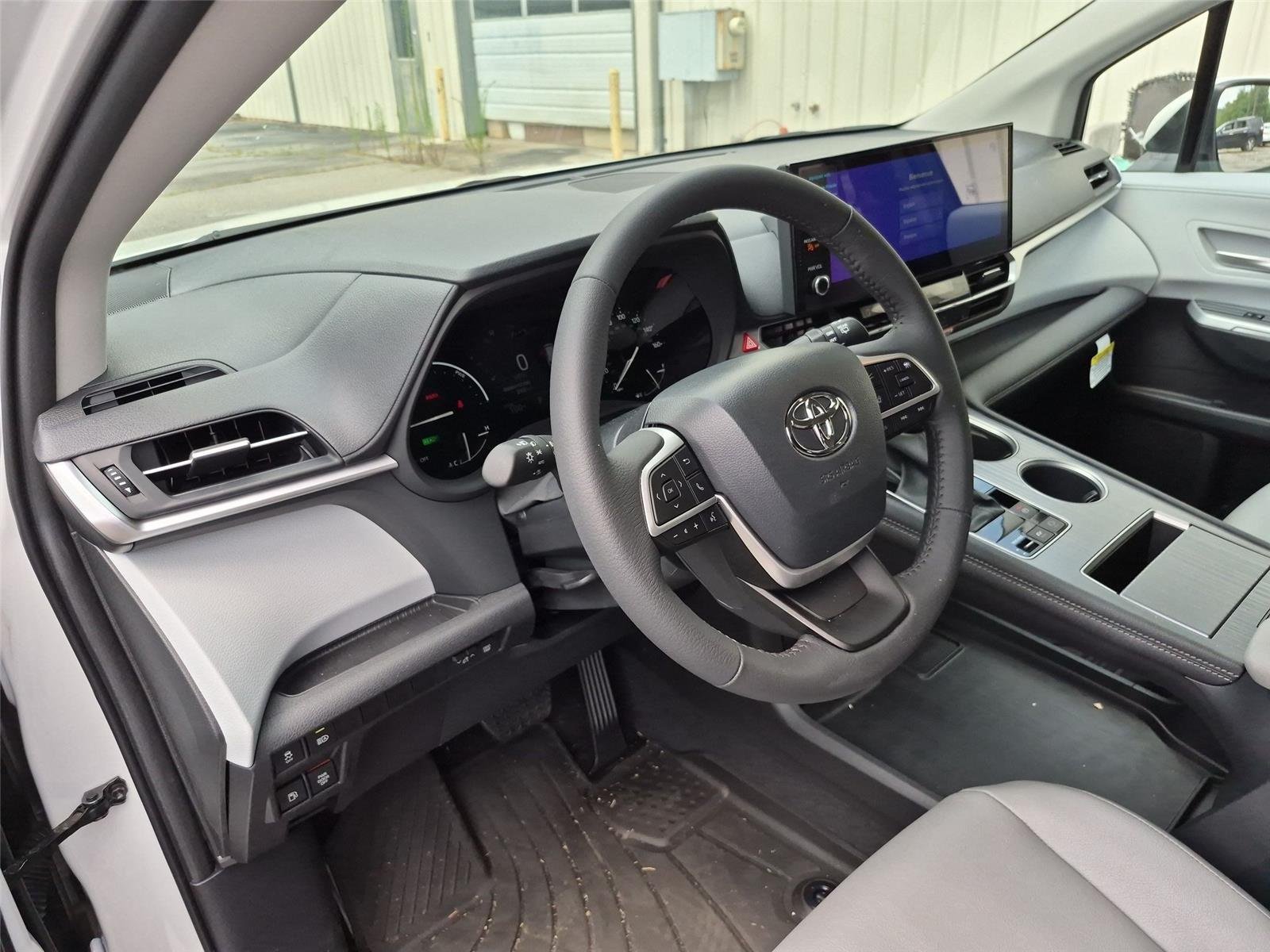 Used 2026 Wind Chill Pearl Toyota XLE image 19
