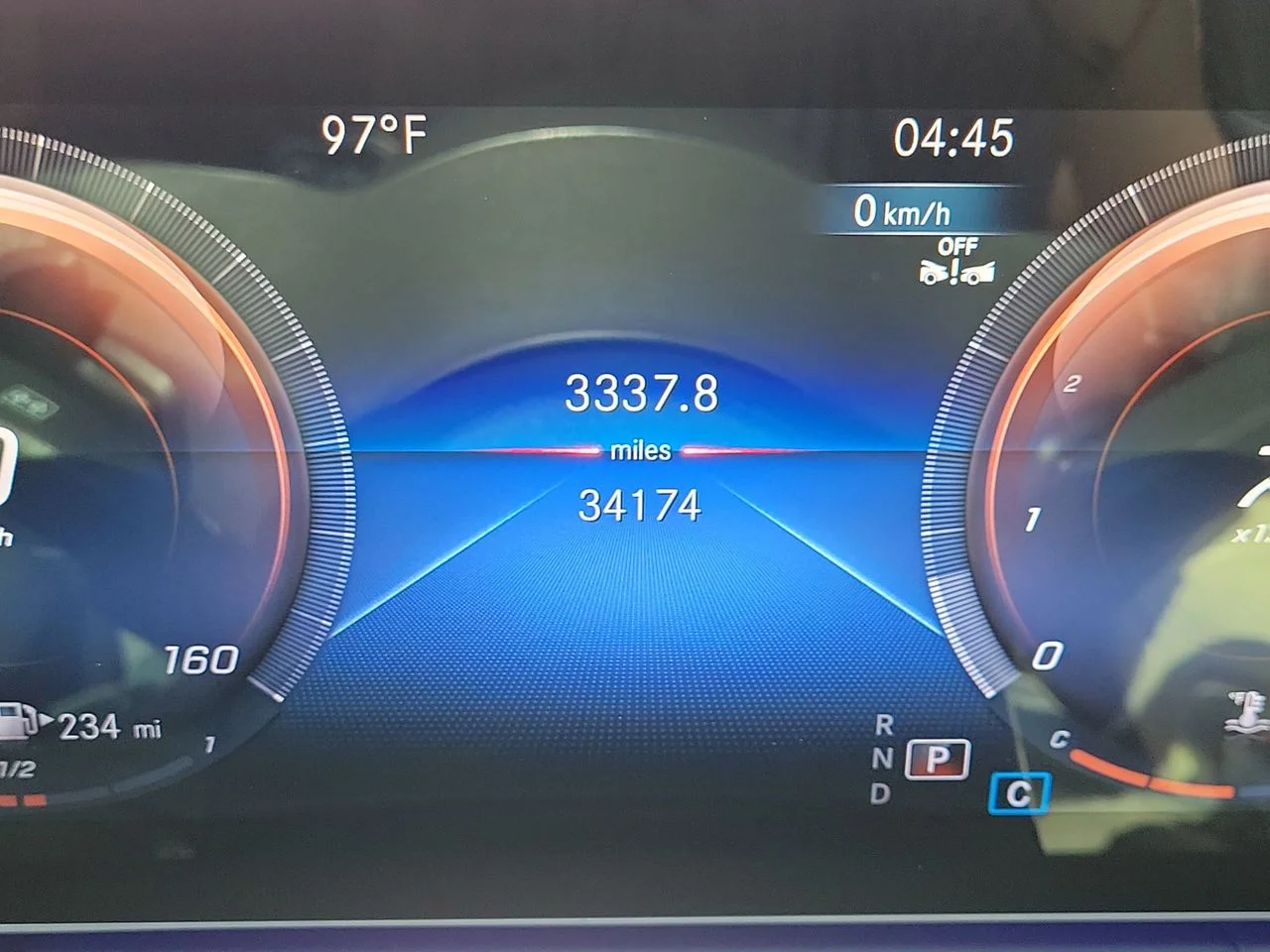 Certified Used 2023 White Mercedes-Benz GLE 350 image 28