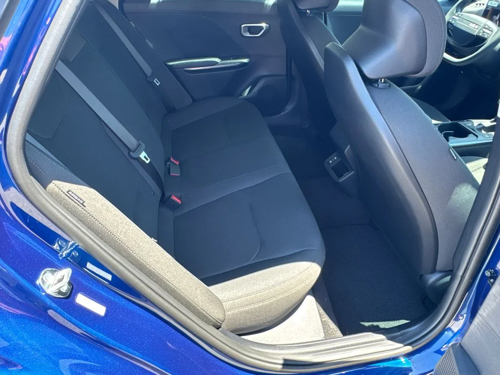 New 2026 Deep Sea Blue Kia LXS image 15