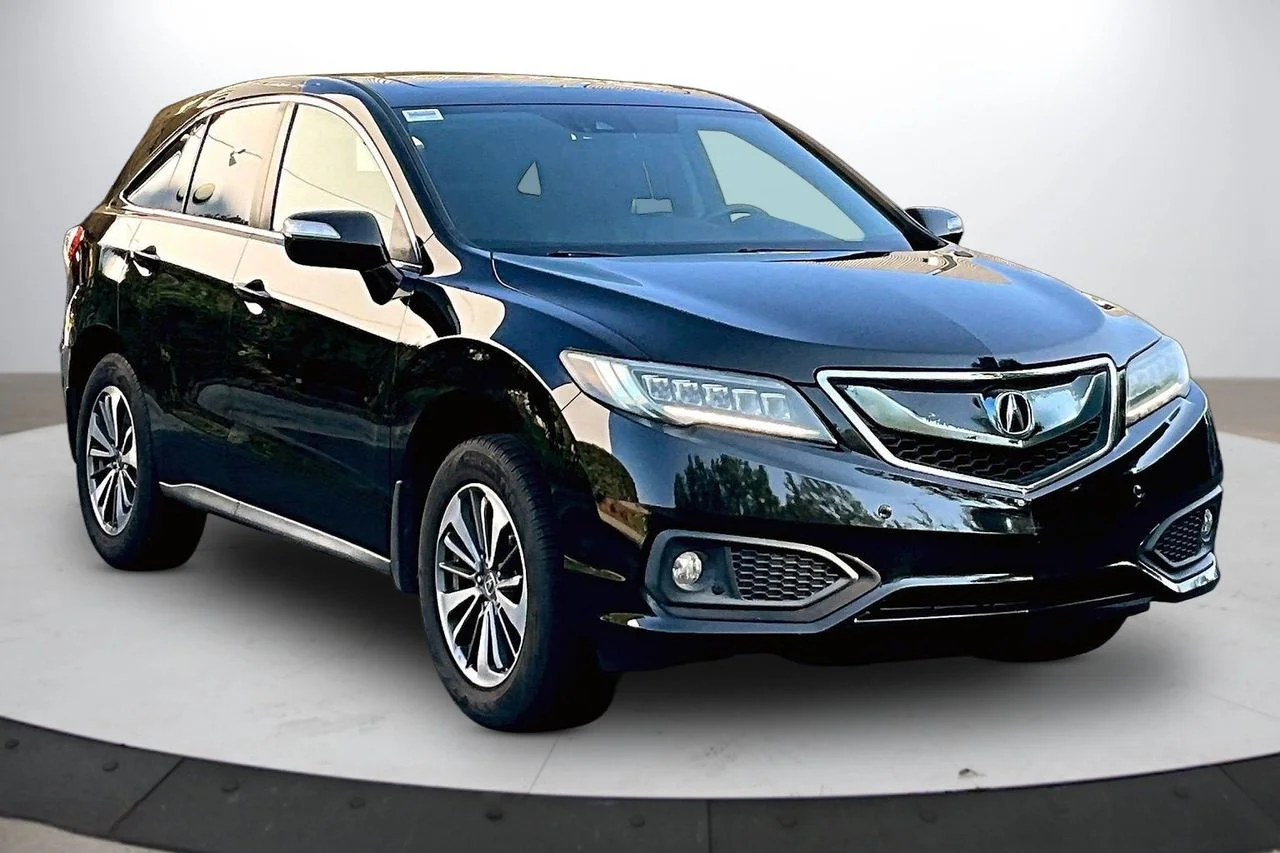 Used 2018  Acura Advance Package image 2
