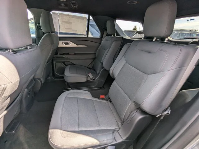 New 2027 Carbonized Gray Metallic Ford Active image 12