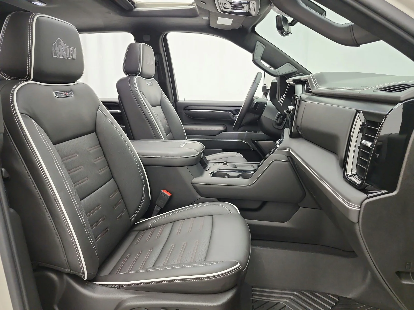 Used 2026 Coastal Dune GMC AT4X AEV Edition image 19