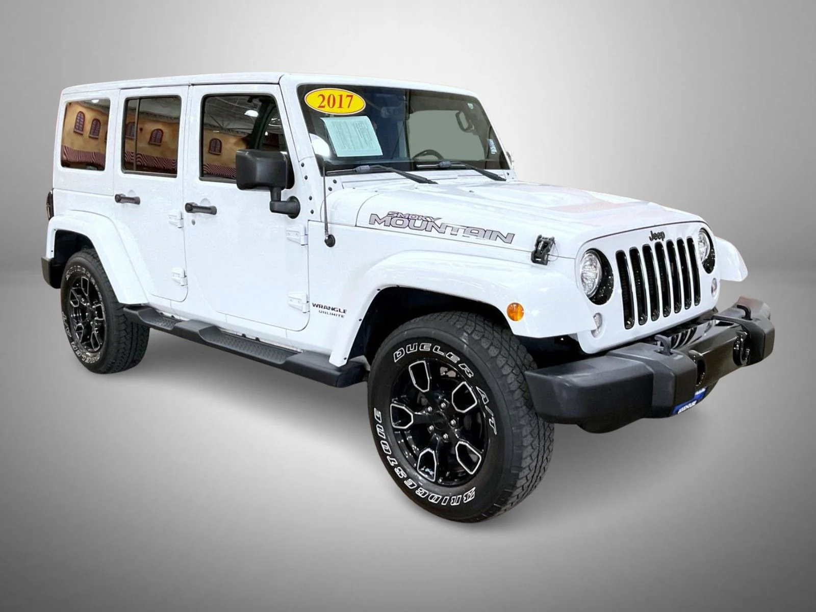 Used 2017 White Jeep Unlimited Sahara image 3