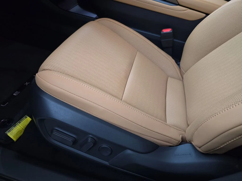 New 2026 Caviar Lexus PREMIUM AWD image 26