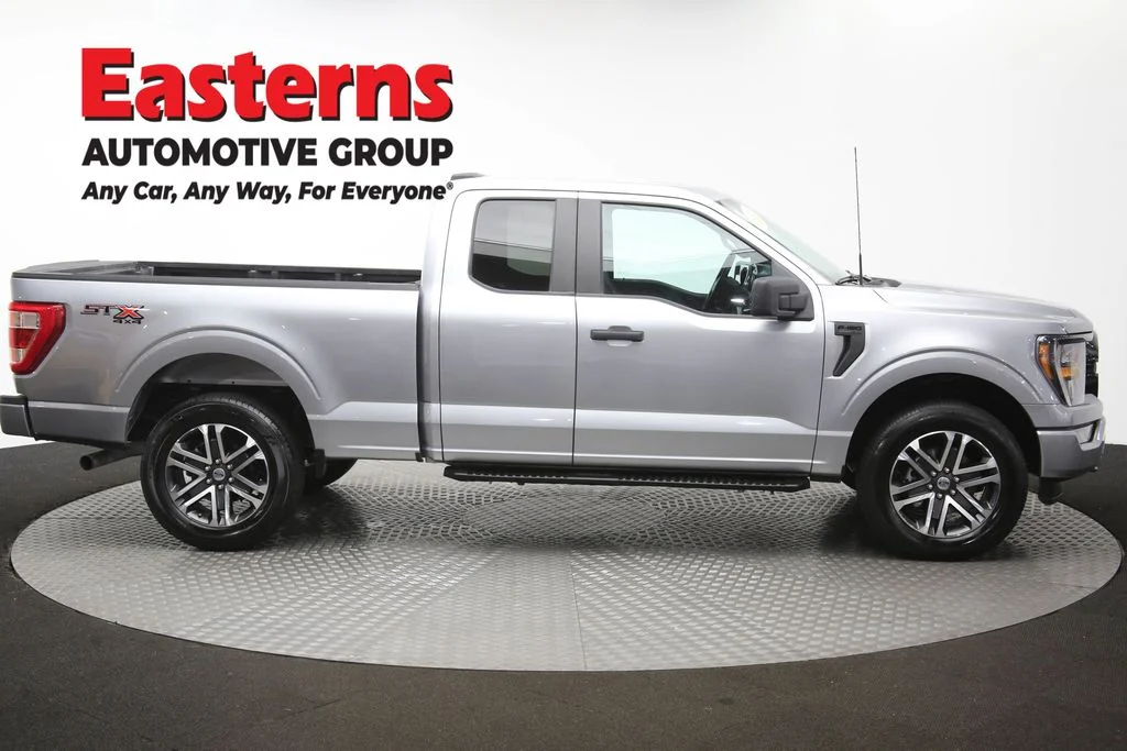 Used 2023 Silver Ford XL image 46