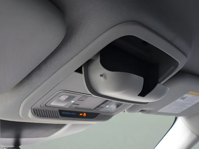 Used 2023 Gray Ford XLT image 27