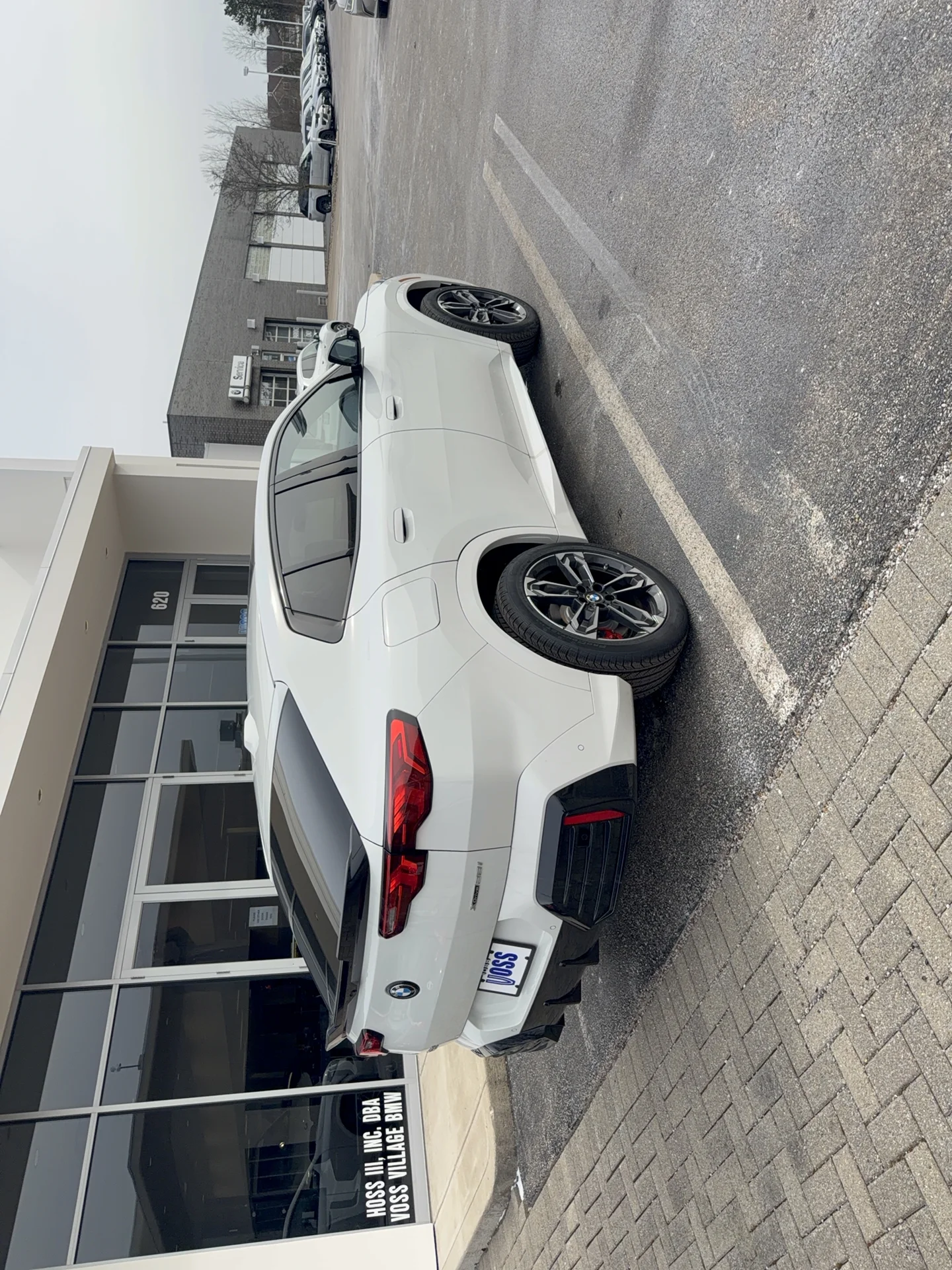 New 2026 Alpine White BMW xDrive28i image 3