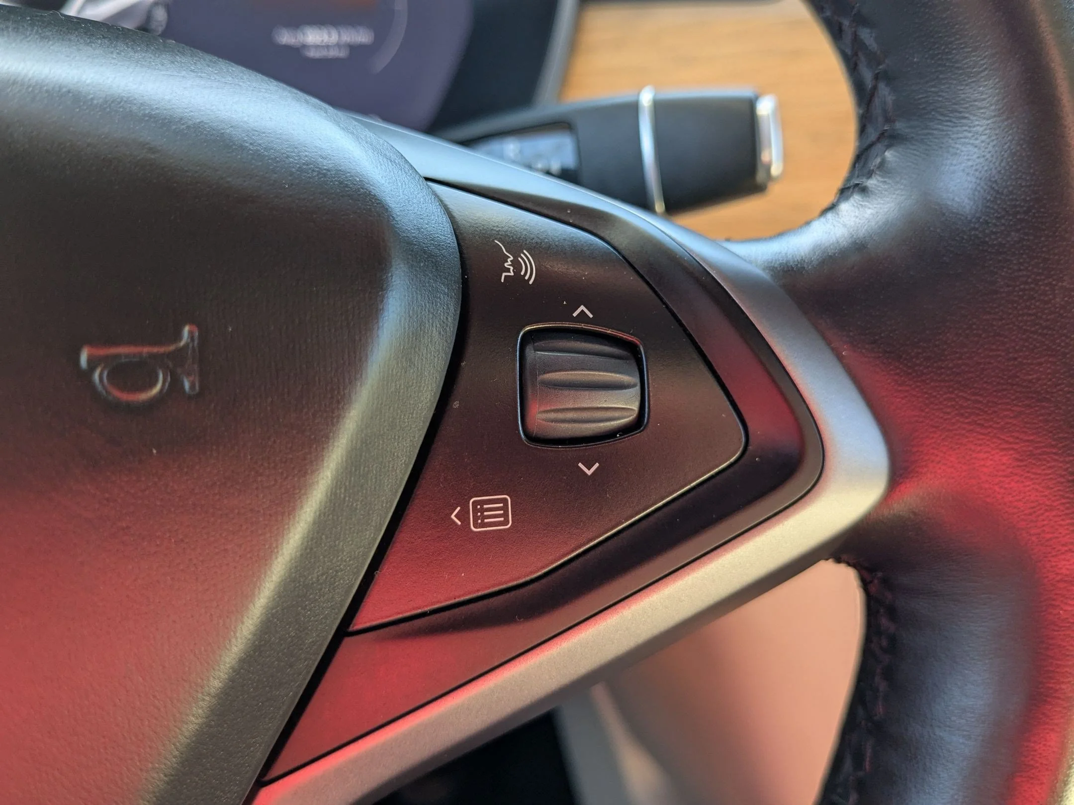 Used 2018 Silver Tesla 75D image 16