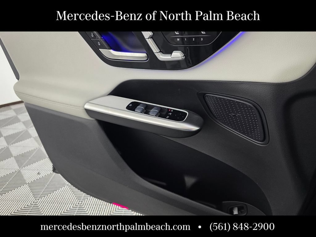 New 2026 Graphite Grey Metallic Mercedes-Benz GLC 300 image 49