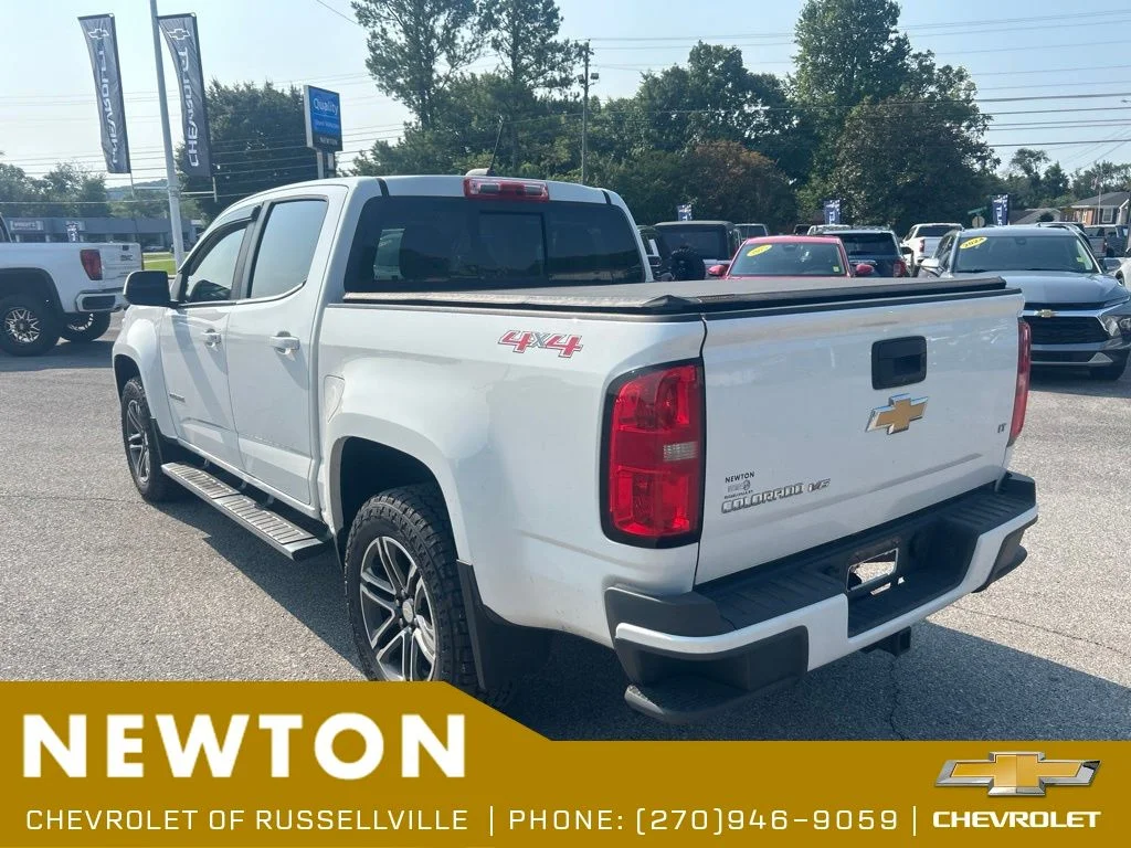 Used 2019 Summit White Chevrolet LT image 13