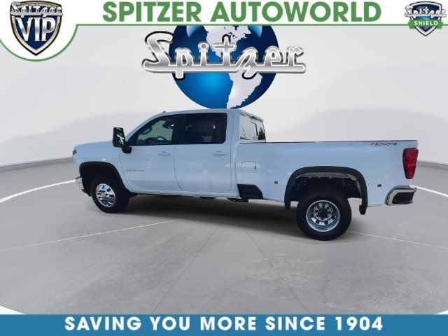 2026 Chevrolet Silverado 3500 HD photo 10 of 41
