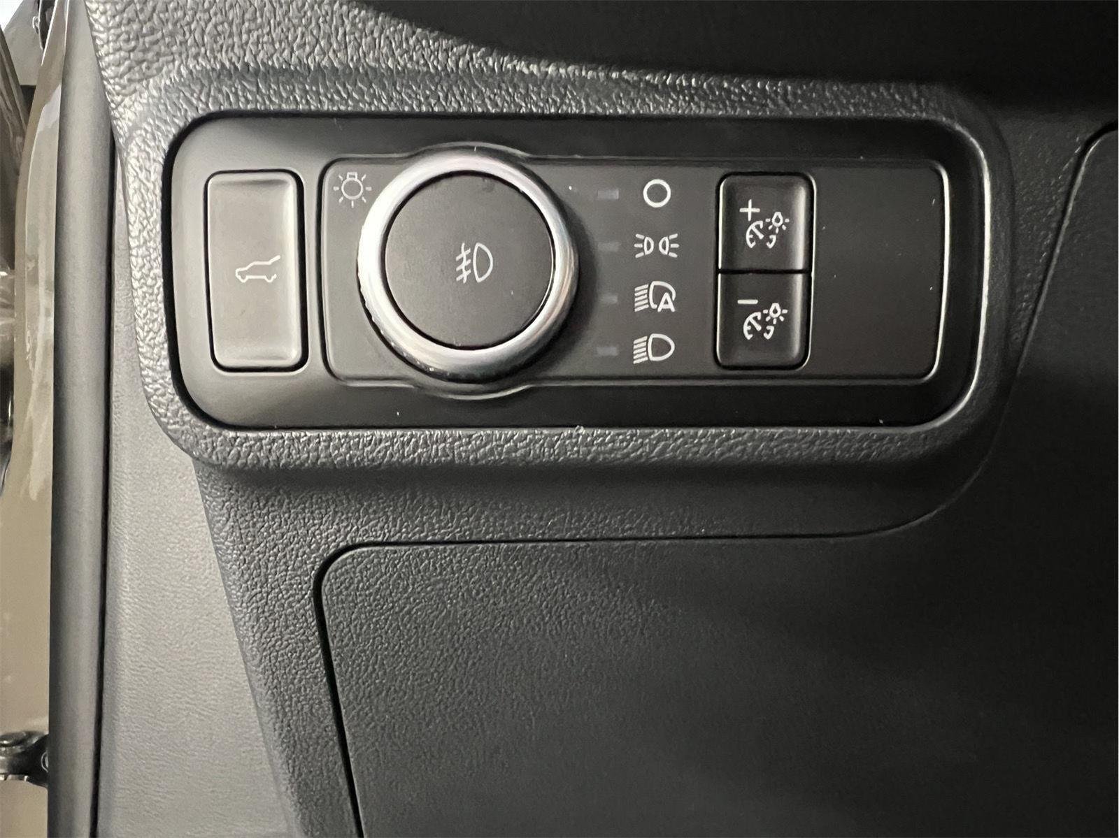 Used 2026 Marsh Gray Ford Tremor® image 19