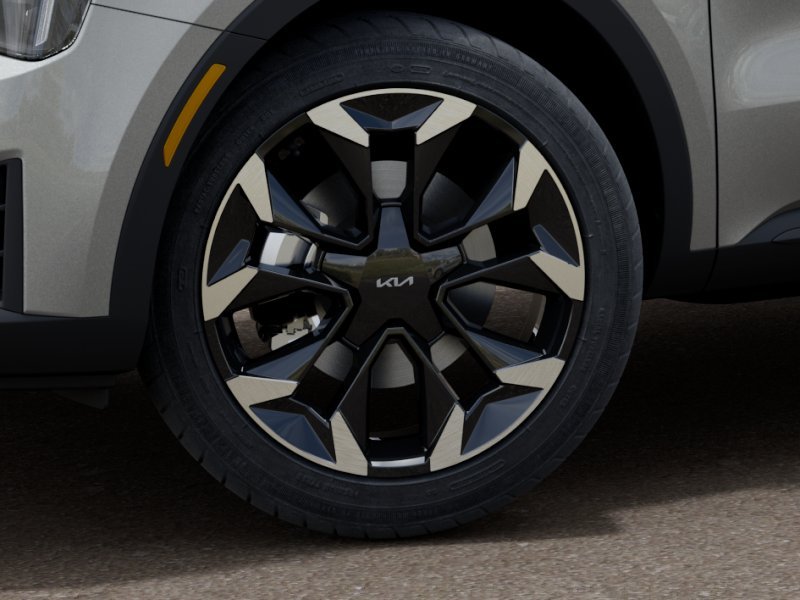 New 2026 Ivory Silver Kia EX image 9
