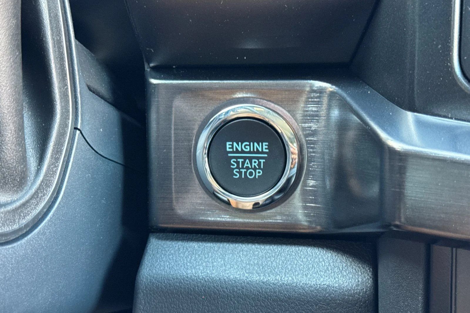 New 2026 Oxford White Ford F-250® Lariat® image 24