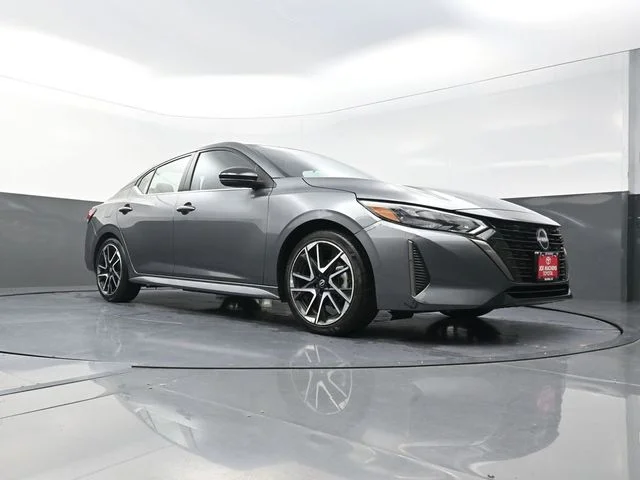 Used 2025 Gray Nissan SR image 31