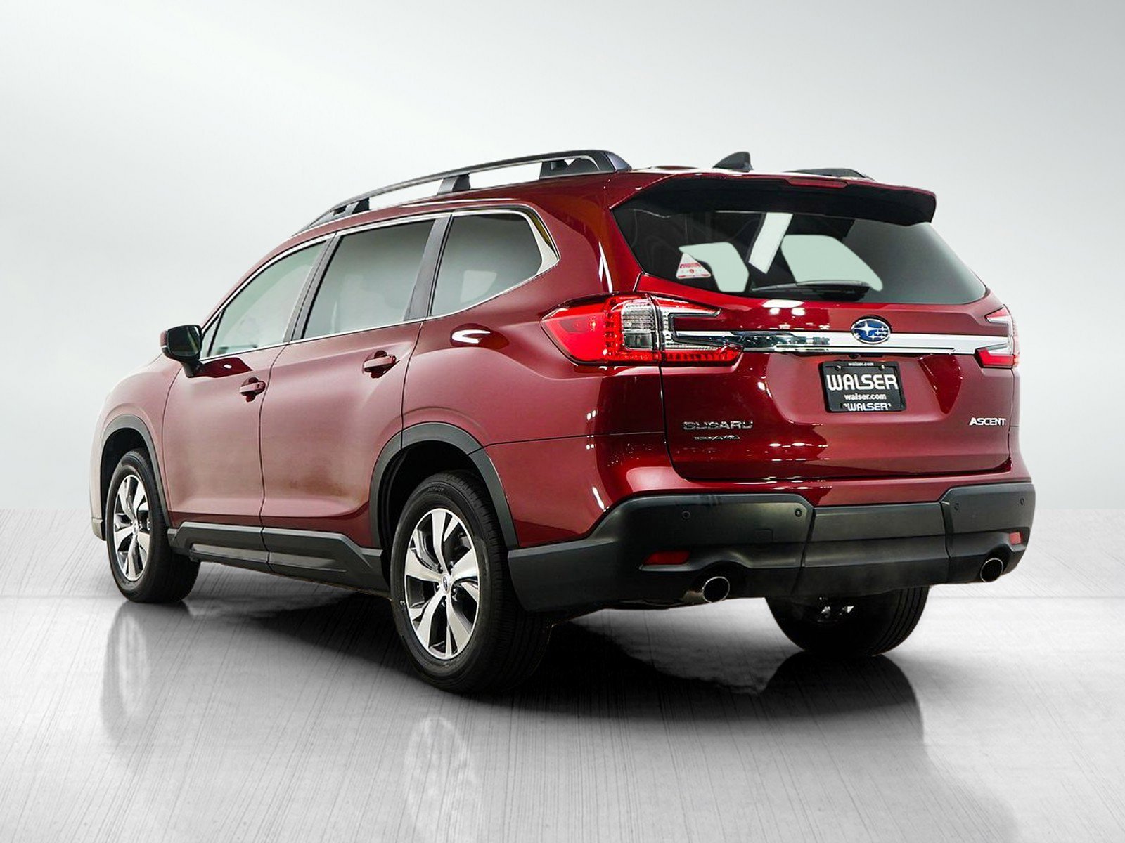 Used 2025 Crimson Red Pearl Subaru Premium image 4