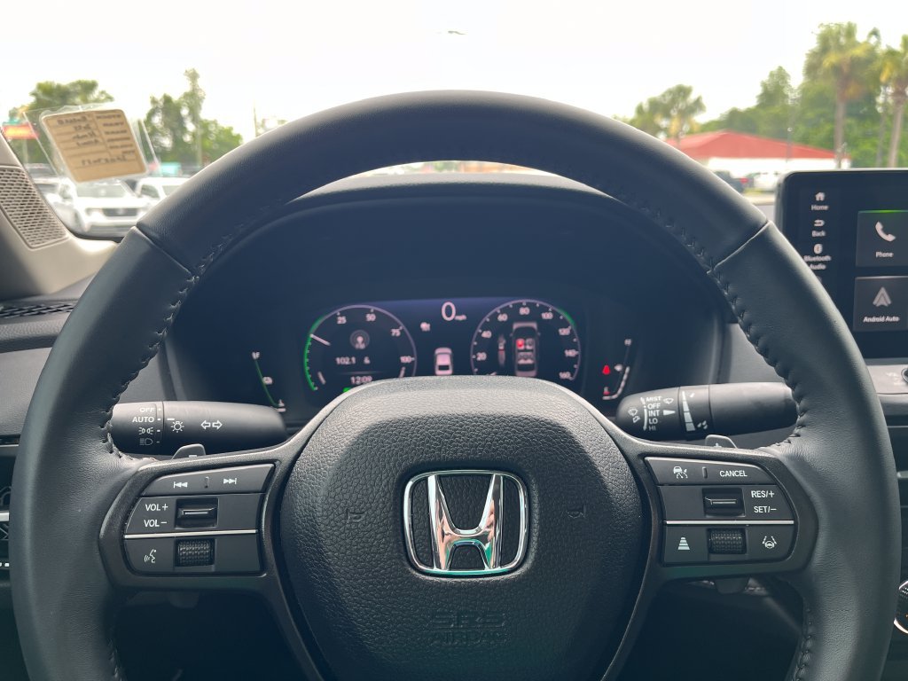 Used 2025 Platinum White Honda EX-L image 13