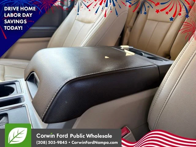Used 2020 Green Ford Lariat image 24