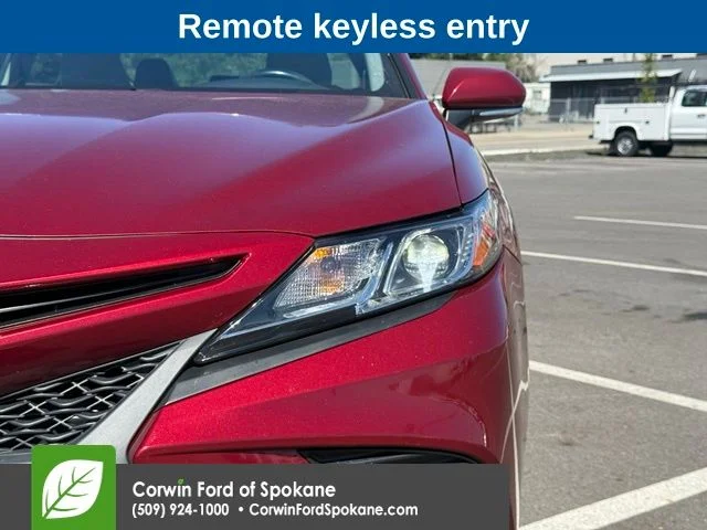 Used 2018 Ruby Flare Pearl Toyota SE image 8
