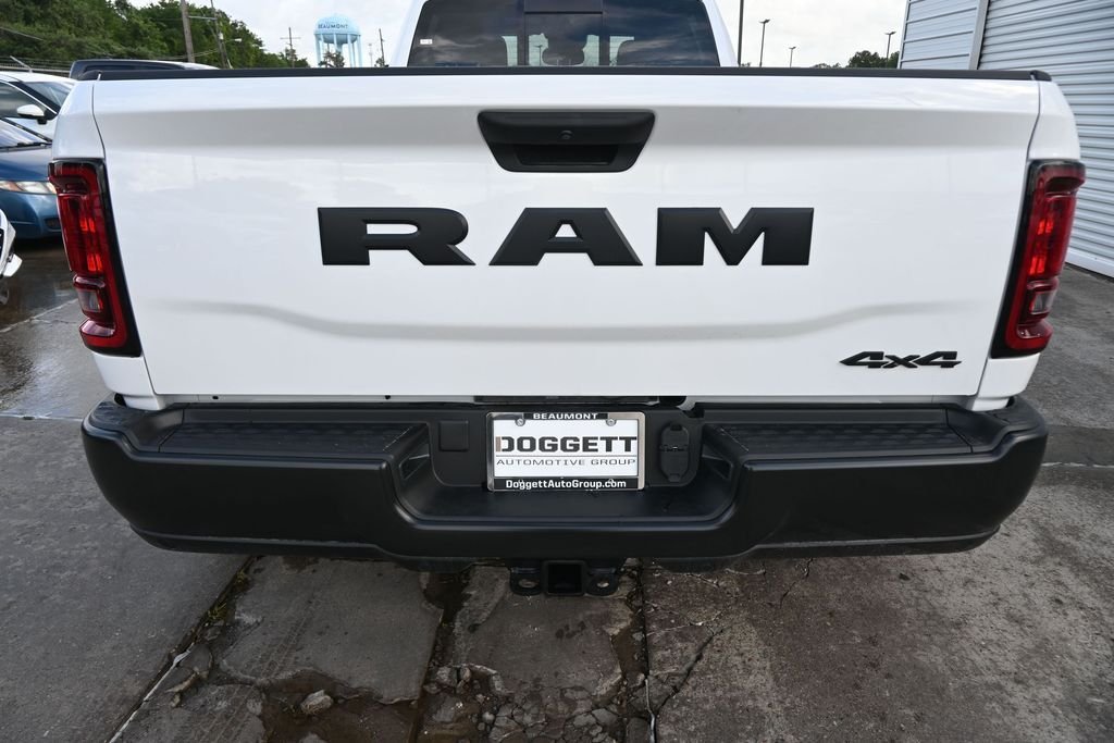 New 2026 Bright White Clear-Coat Exterior Paint RAM Tradesman image 21