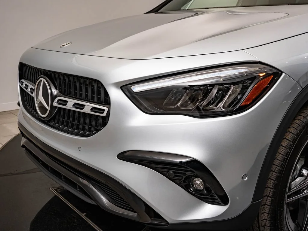 New 2026 Cirrus Silver Metallic Mercedes-Benz GLA 250 image 3