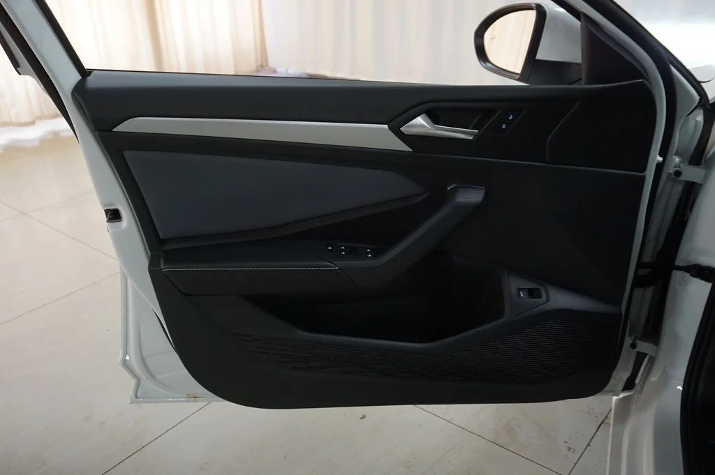 New 2026 White Volkswagen 1.5T SE image 21