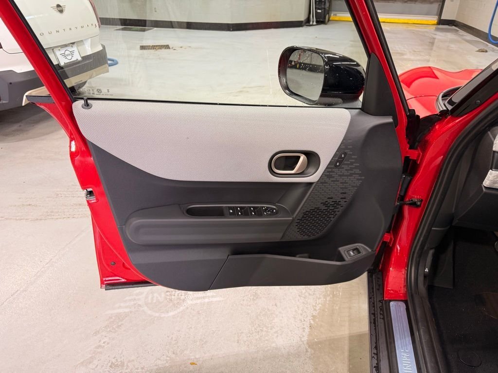 Used 2026 Chili Red II MINI  image 10