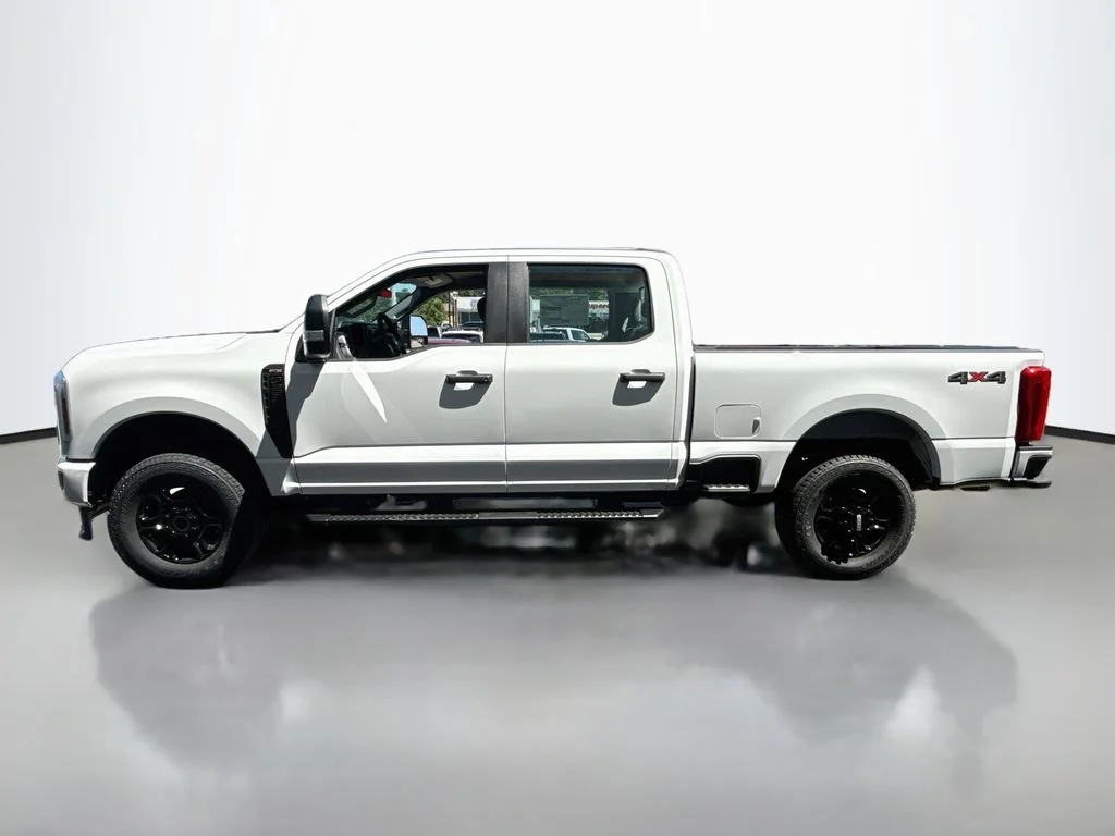 New 2026 Oxford White Ford F-250® XL image 4