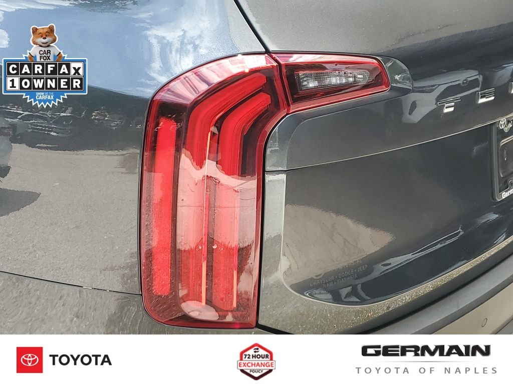 Used 2021 Gray Kia SX image 17