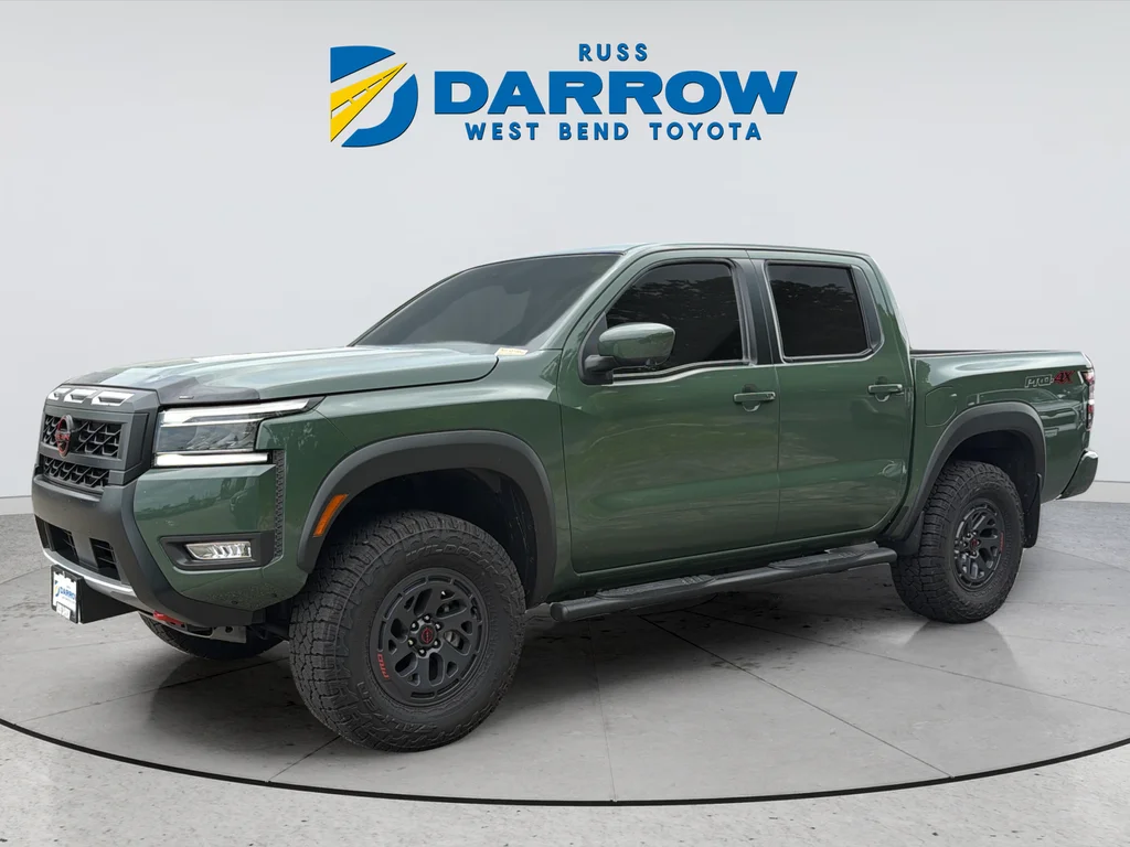 Used 2025 Green Nissan PRO-4X image 1