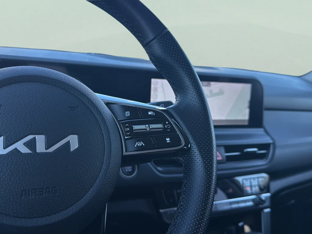 Certified Used 2024 Snow White Pearl Kia SX image 16