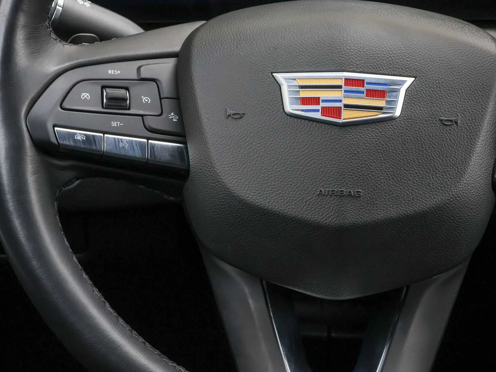 2024 Cadillac XT4 Premium Luxury - Photo 18