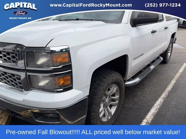 Used 2014 White Chevrolet LT image 1