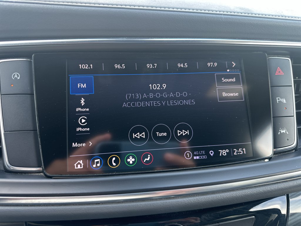 Used 2023 Summit White Buick Essence image 16