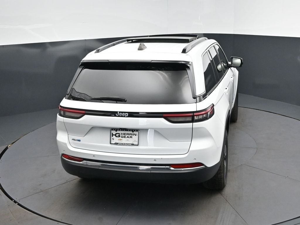 Used 2024 White Jeep 4xe image 34