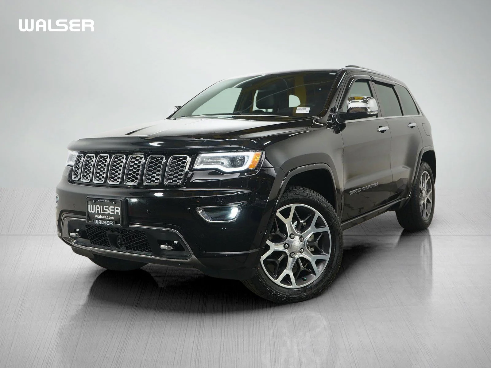 2020 Jeep Grand Cherokee Overland 4WD's photo