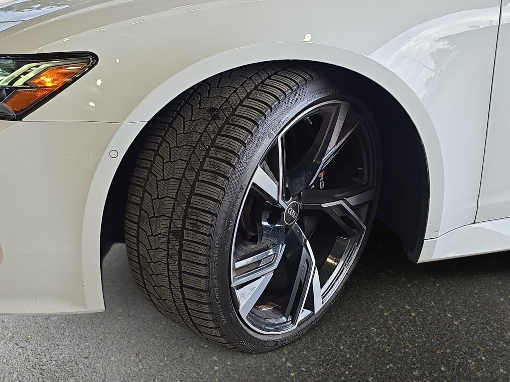 Used 2022 White Audi 4.2 image 31