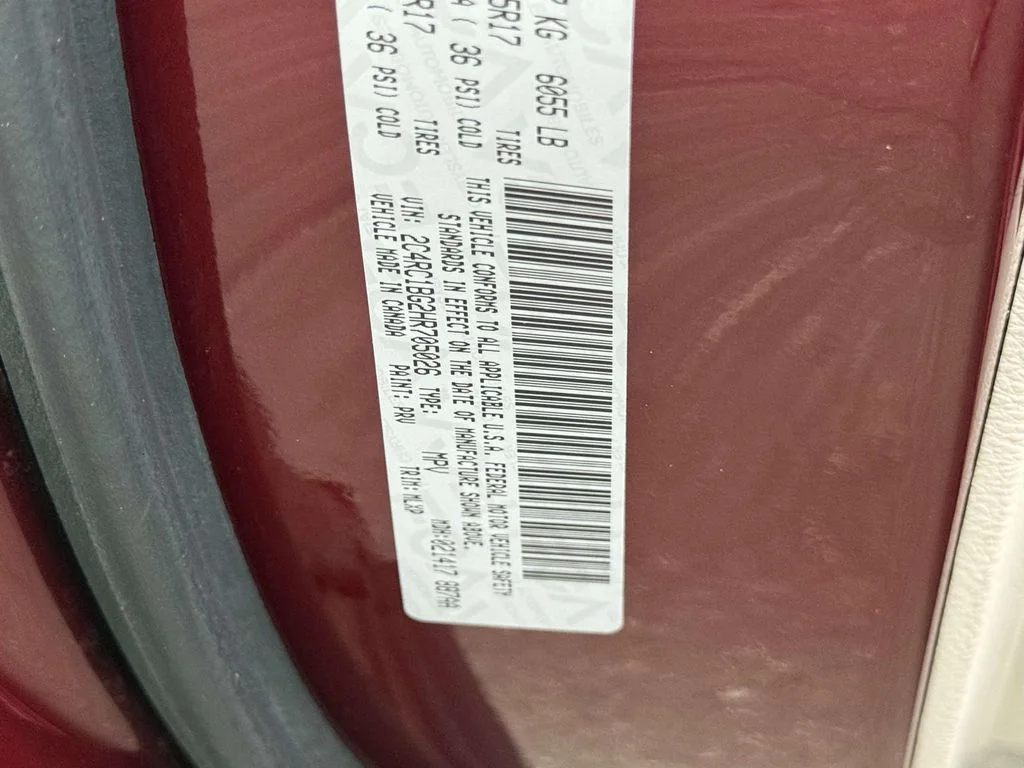 Used 2017 Red Chrysler Touring L image 33