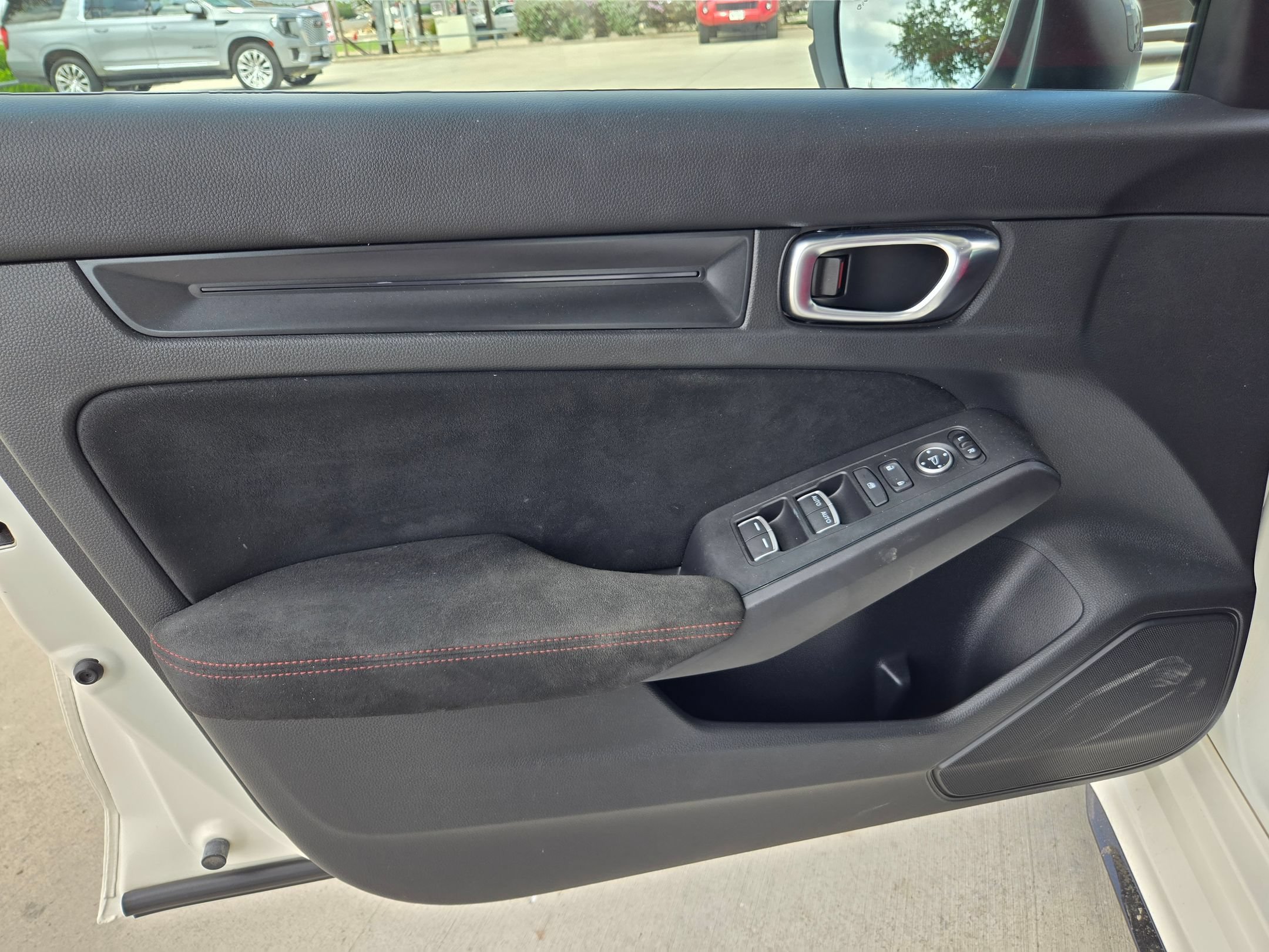Used 2024 White Honda TYPE R image 19