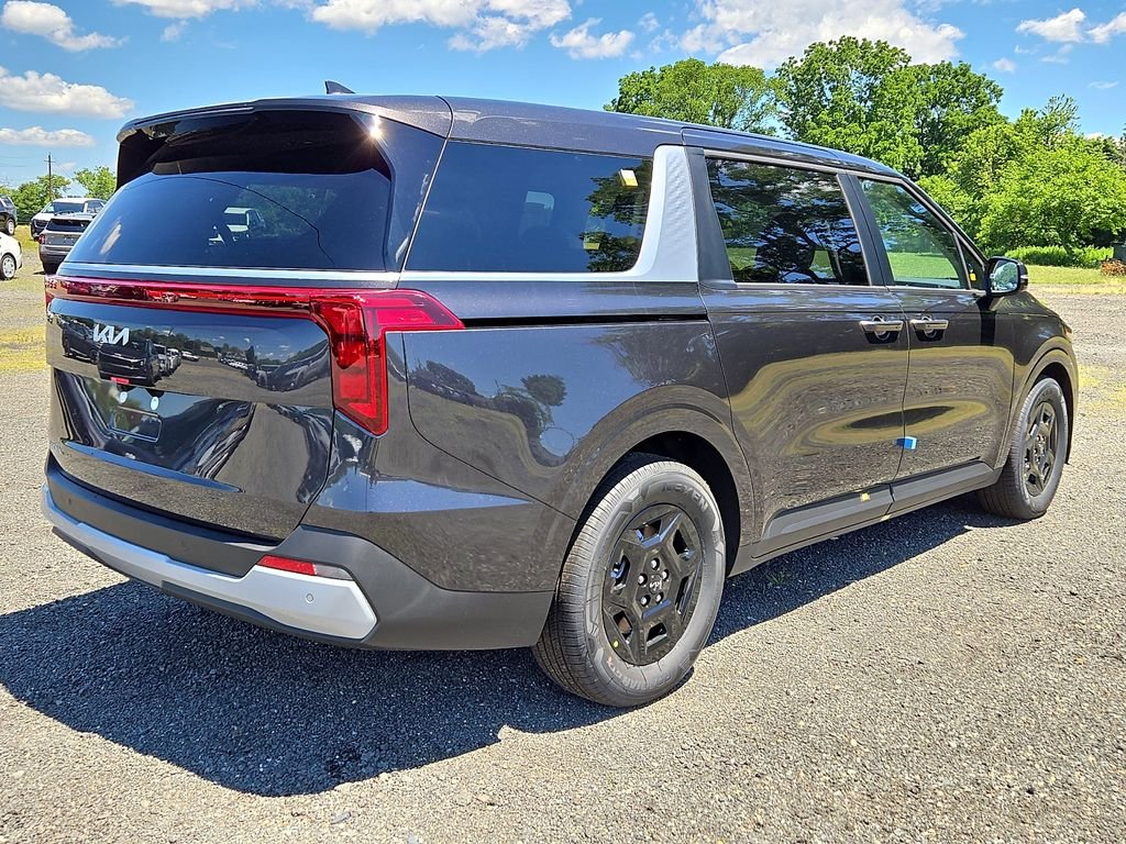 New 2026 Gray Kia LXS image 4