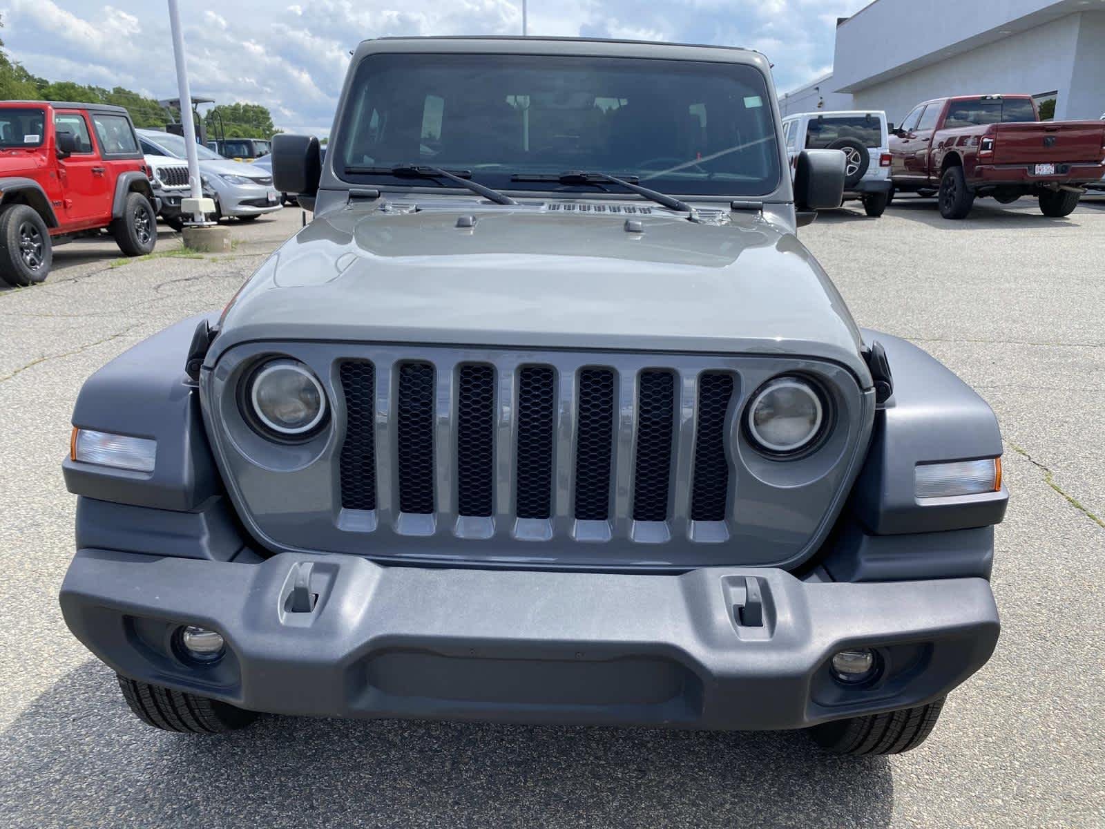 Certified Used 2023 Sting-Gray Clearcoat Jeep Sport S image 9