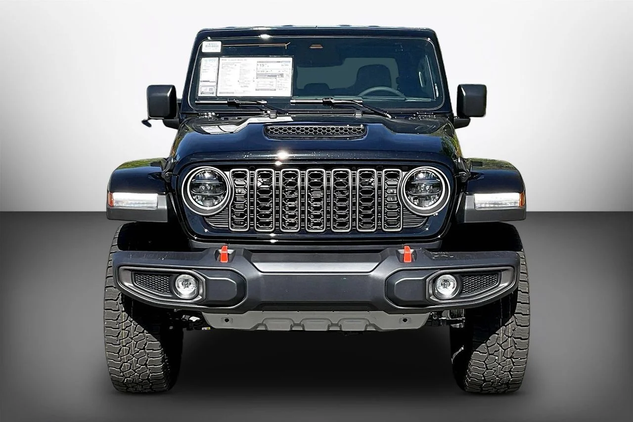 New 2026 Black Clearcoat Jeep Mojave image 3