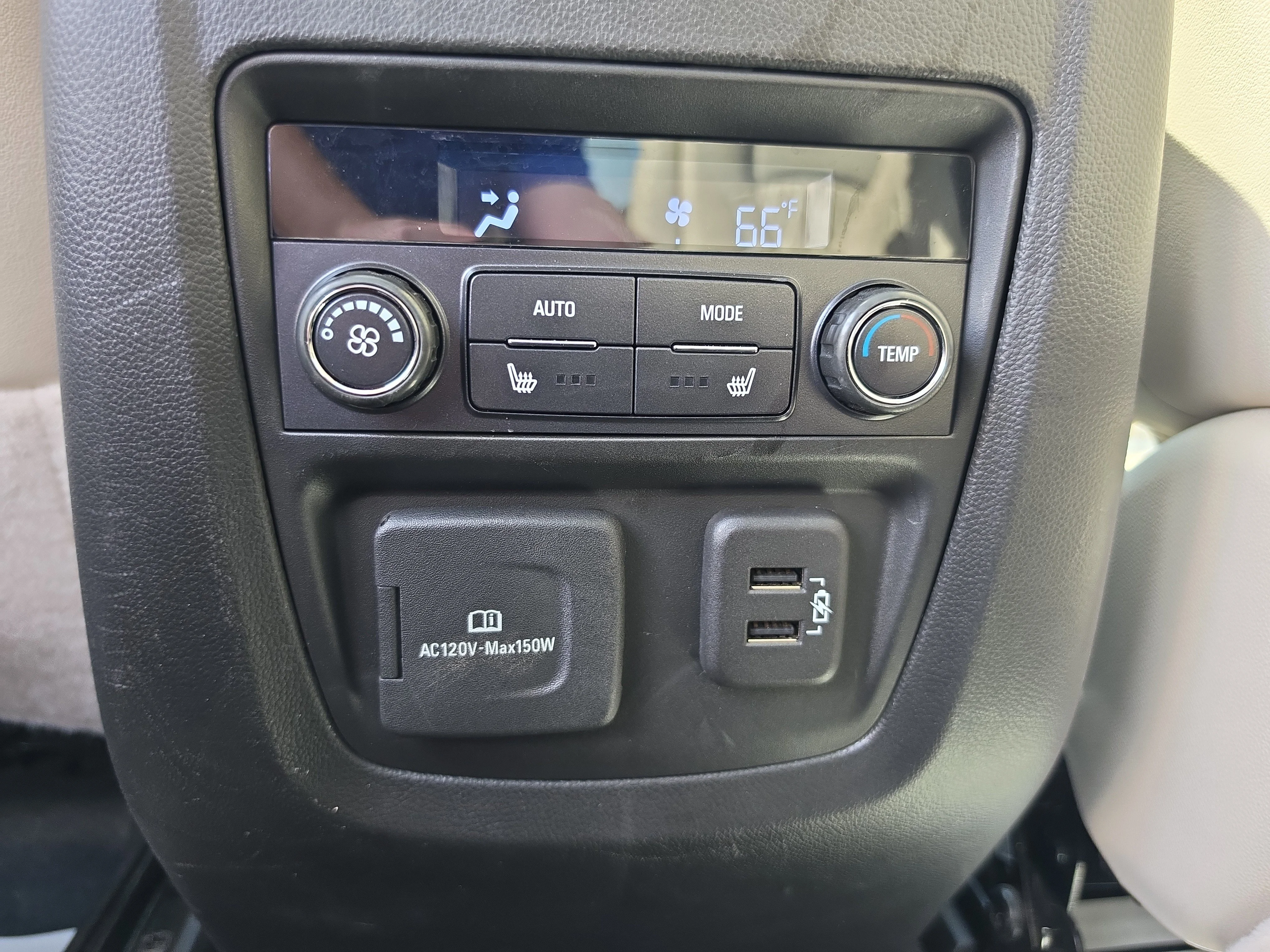 Used 2023 White Frost Tricoat Buick Avenir image 17