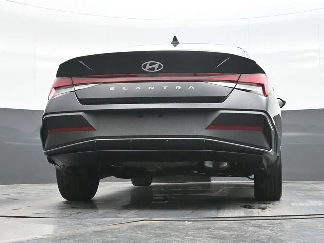 New 2026 Black Hyundai SEL Sport image 18