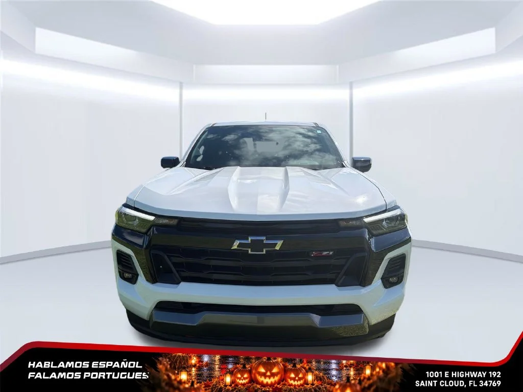 Used 2023 SUMMIT WHITE Chevrolet 4WD Z71 image 8