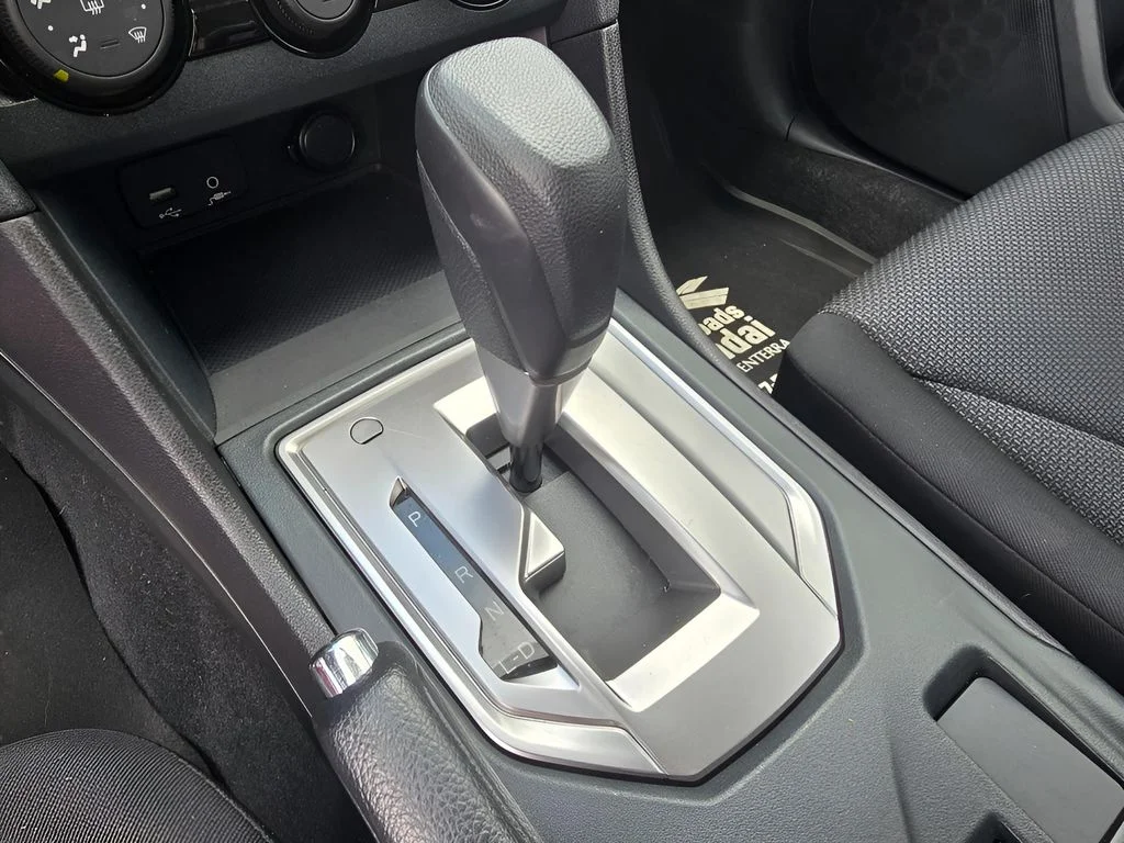 Used 2022 Ice Silver Metallic Subaru Base image 17