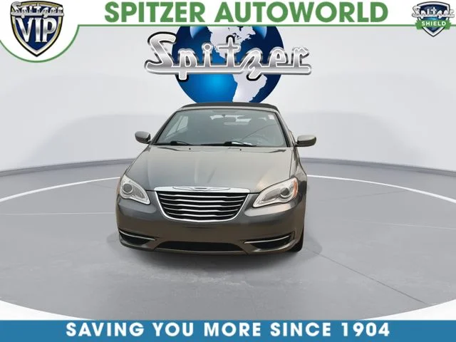 Used 2012 Gray Chrysler Touring image 4