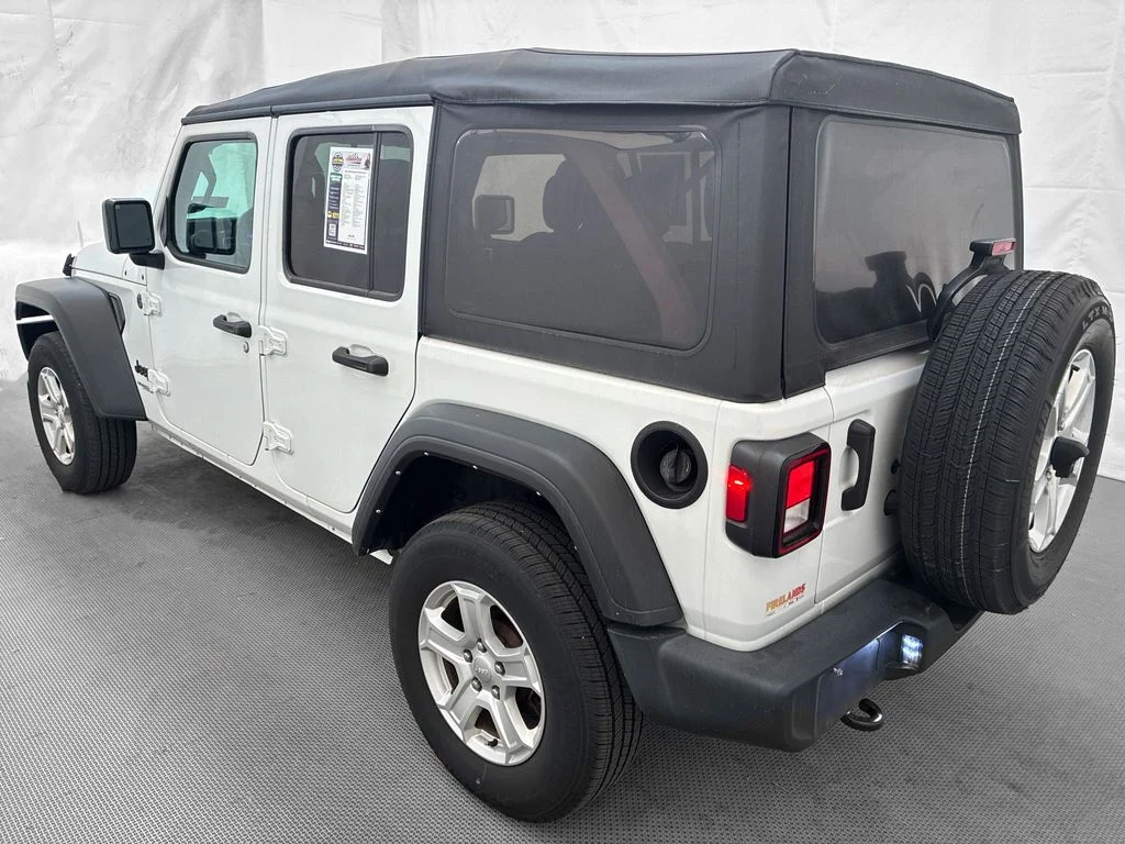 Used 2022 White Jeep Unlimited Sport S image 5